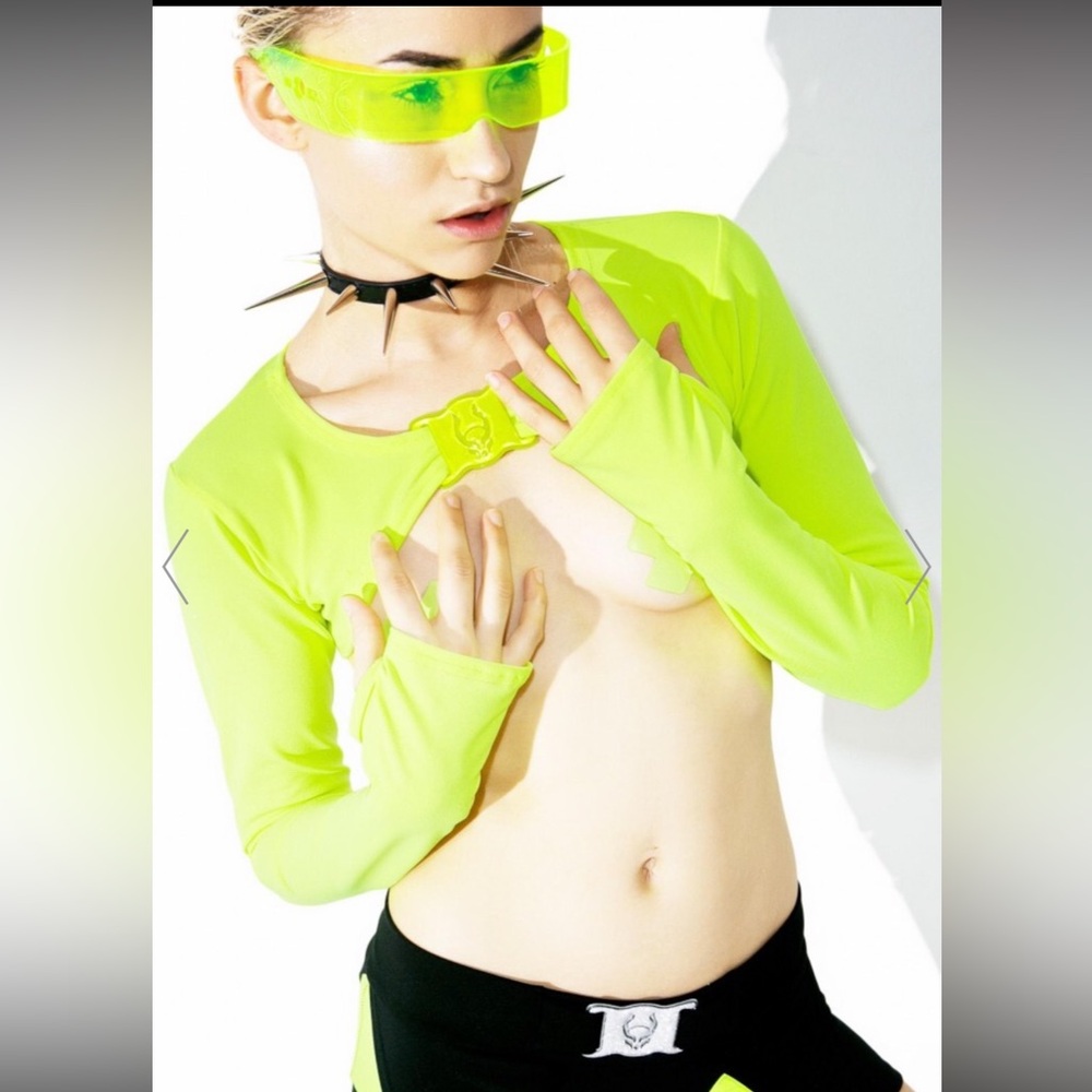 Ciberdog neon yelow shrug with logo on front